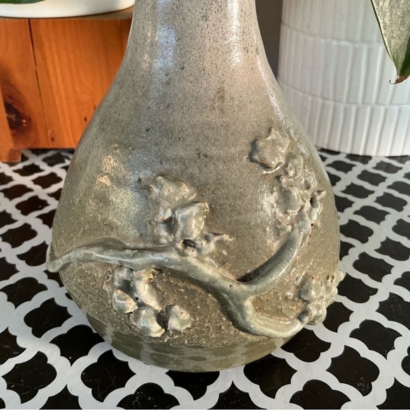 Handmade Clay Art Pottery Bud vase with Blossom clay Vine Applique Pattern - Picture 4 of 9